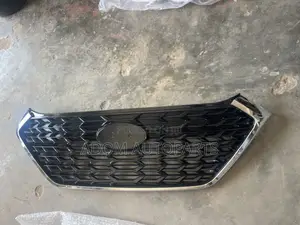 Hyundai Tucson Spec Front Grille