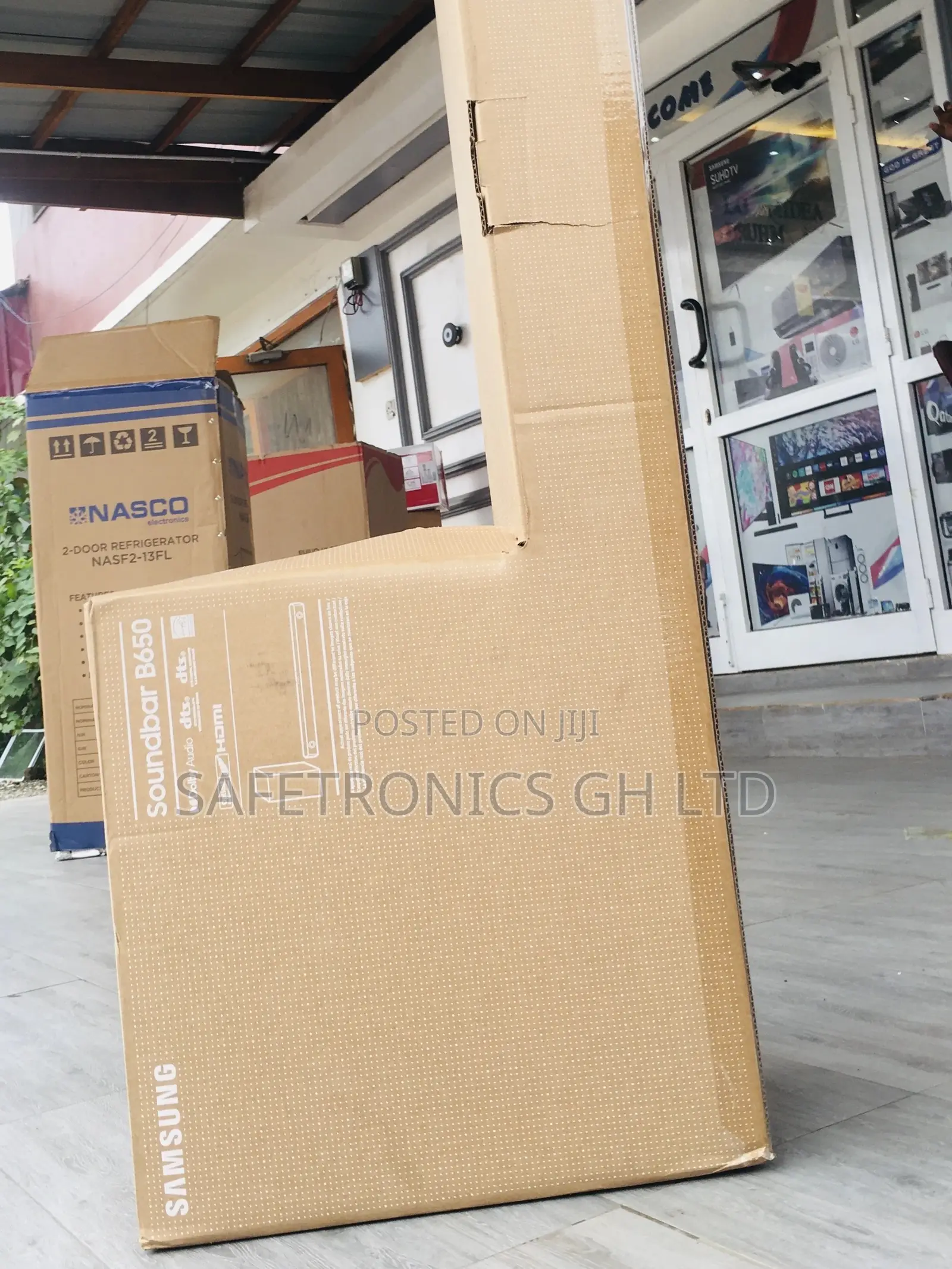 Black Samsung HW-B550 Wireless Soundbar Bluetooth