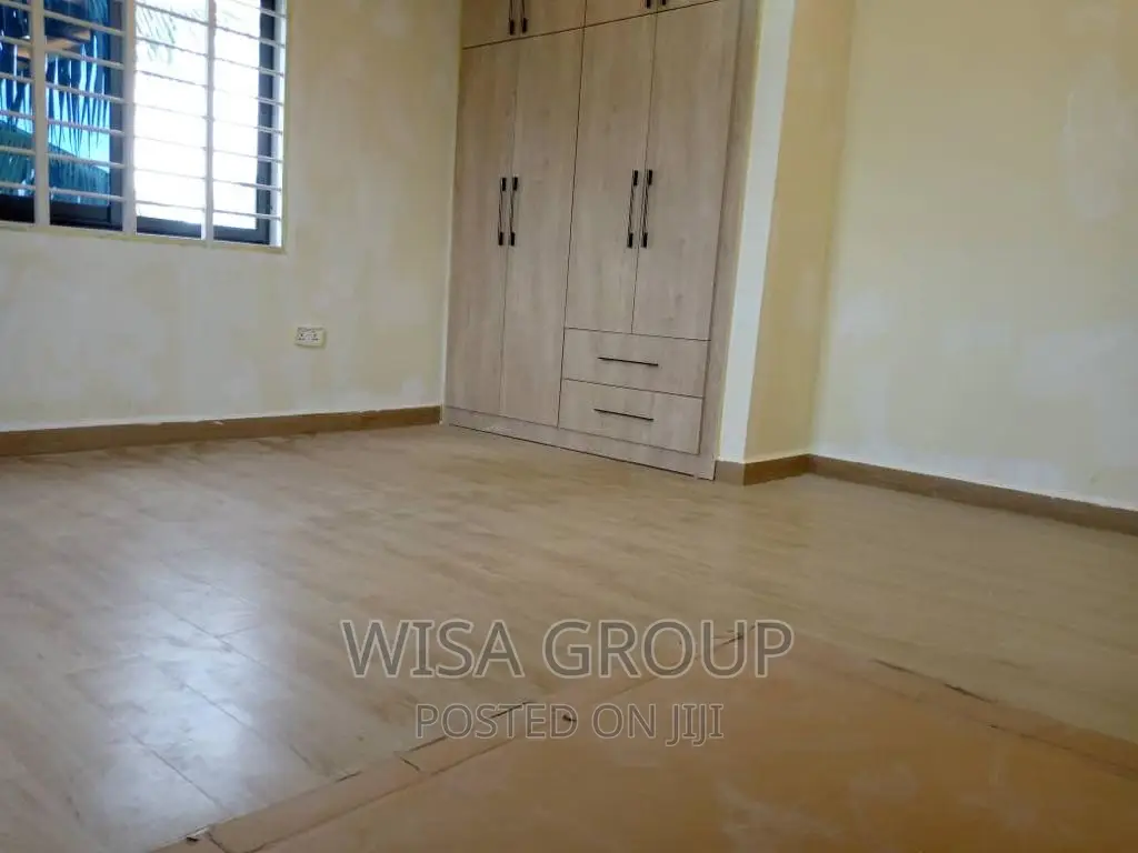 4bdrm Duplex in Wisa Groups, Accra Metropolitan for sale