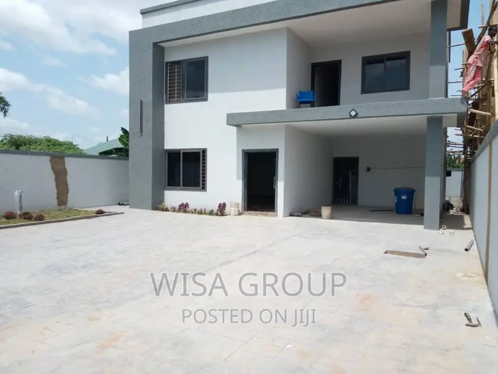 4bdrm Duplex in Wisa Groups, Accra Metropolitan for sale