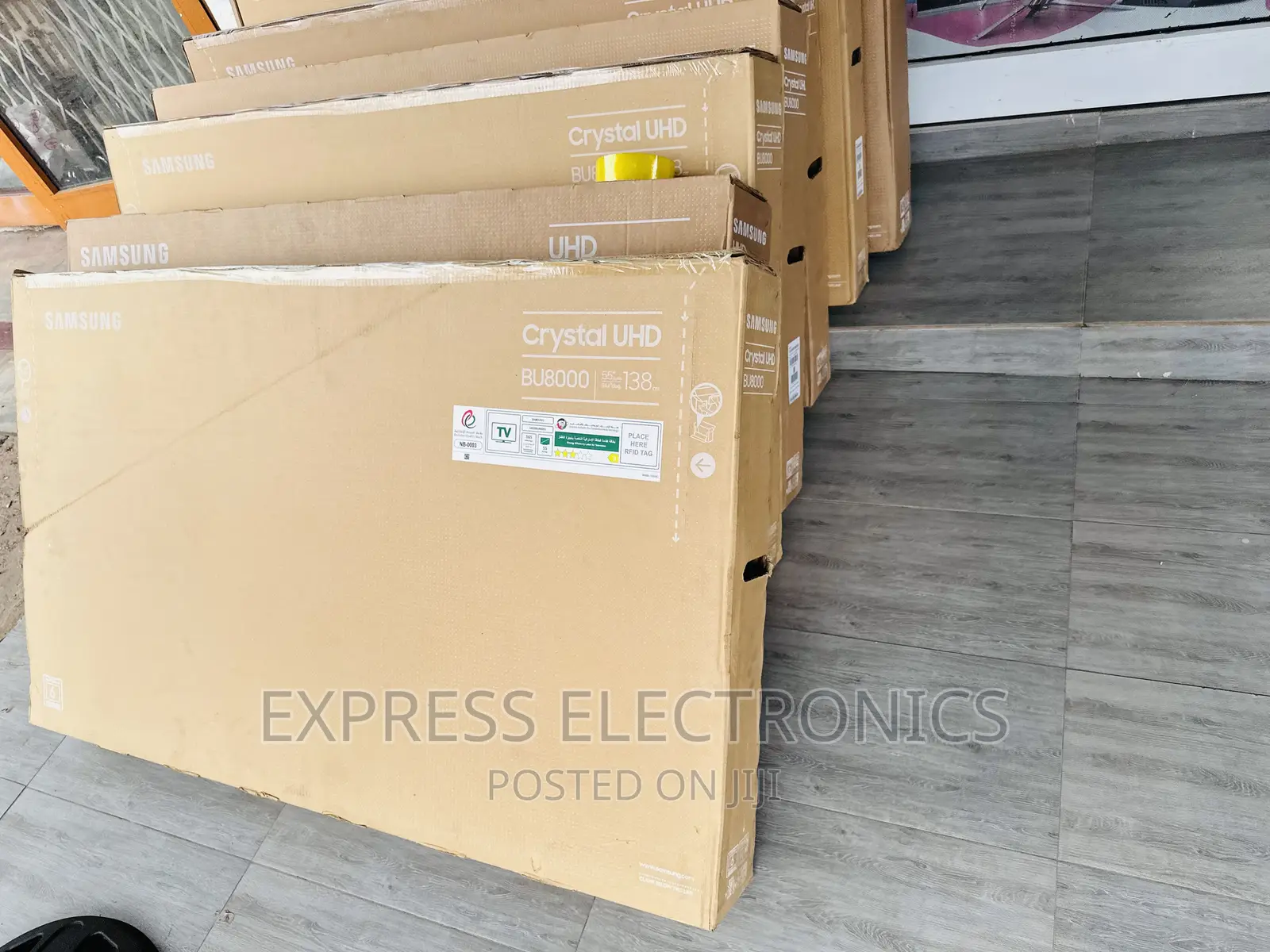 Entertainment Awaits UHD Smart Samsung 55”Cu7000 Tv