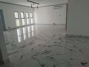 7bdrm House in East Legon for sale