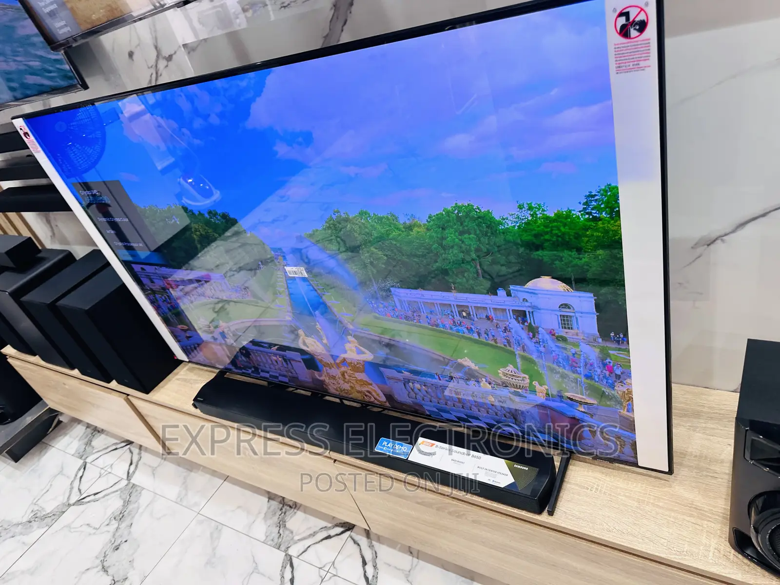 UHD Glossy Tv Samsung 85”Bu8000
