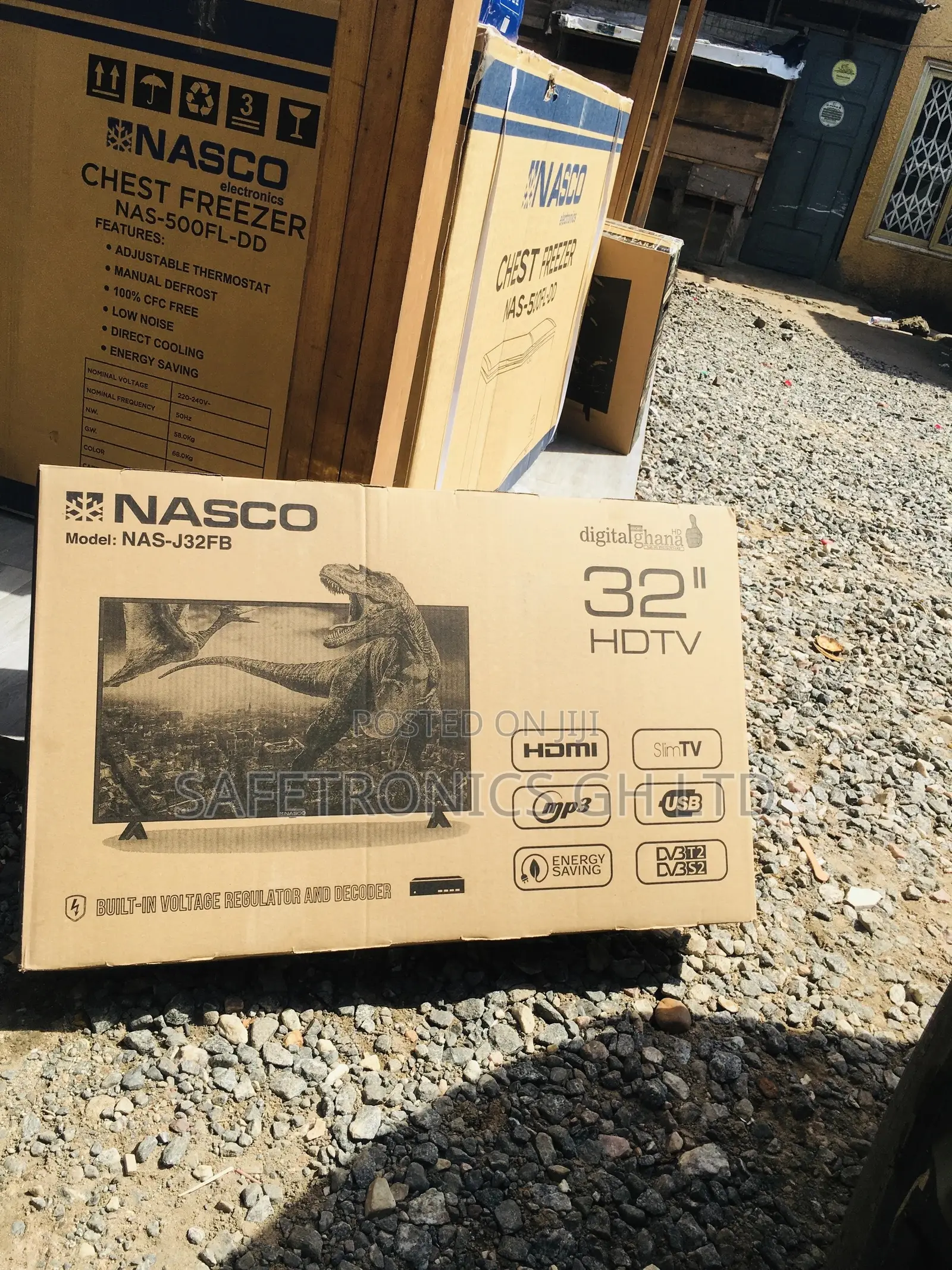 Satellite 32 Inches Glossy Black Nasco LED Electric Tv
