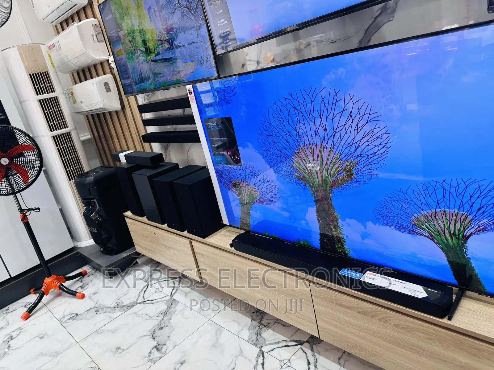 Immersive in Quality Samsung UHD Smart 85”Bu8000 Tv 
