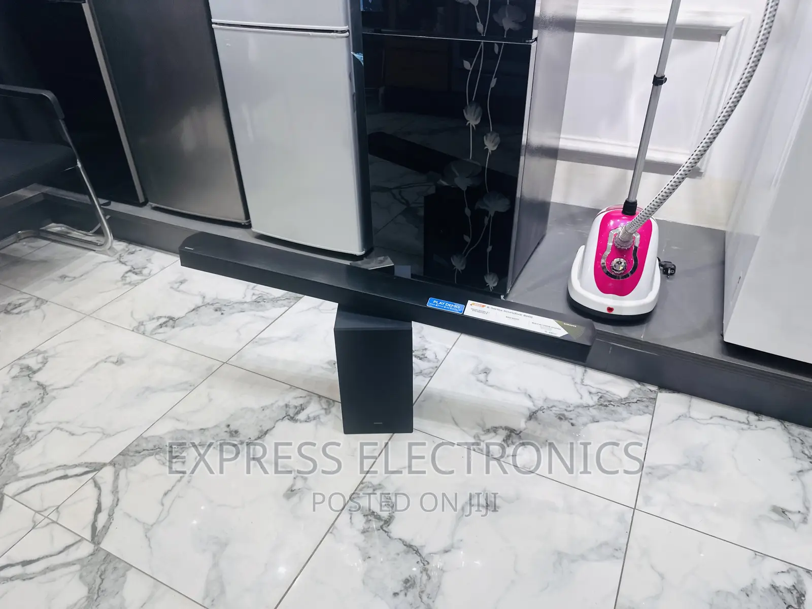 Cinematic Sound Effects Samsung B650 Soundbar With Woofer