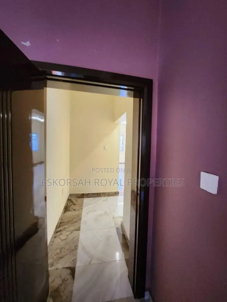 4bdrm House in East Legon for rent