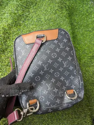Louis Vuitton Side/Chest Bag (Us Used)