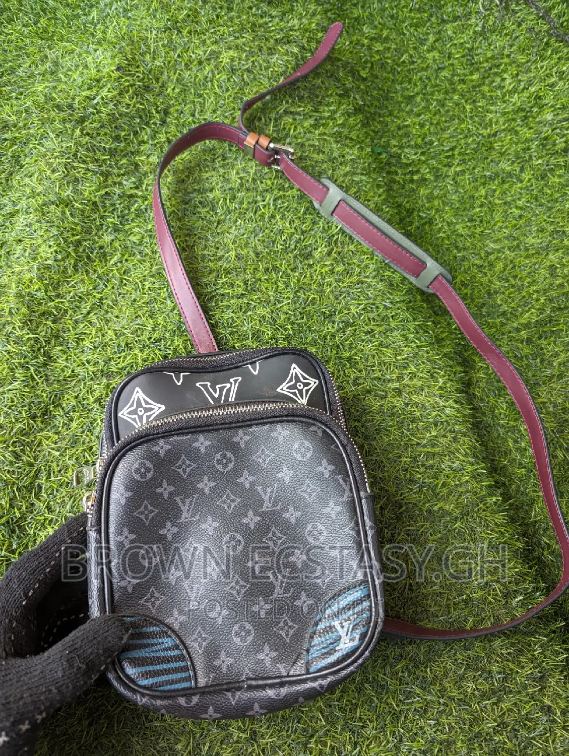 Louis Vuitton Side/Chest Bag (Us Used)