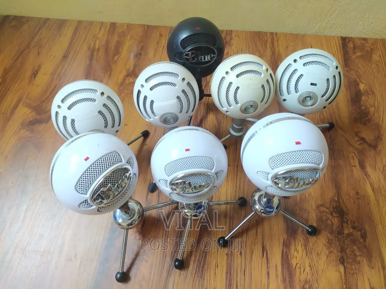 USB Mic for Studio and Live Streaming /Blue Snowball