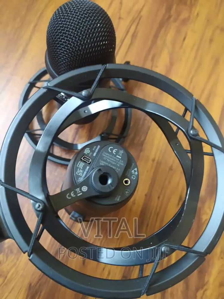 USB Mic for Studio and Live Streaming /Blue Yeti