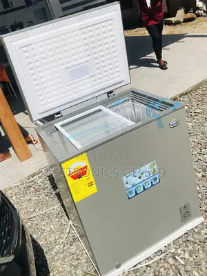141 Liters Chestfreezer Singledoor Pearl PCF-185 Electric