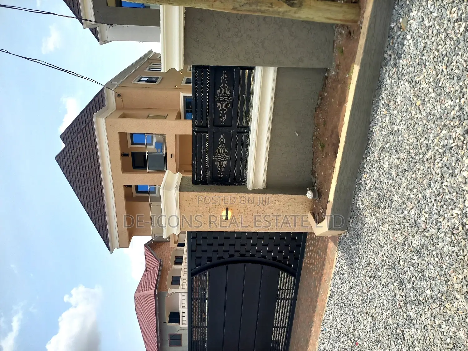 4bdrm Duplex in De-Icons Real Estate, Ablekuma for sale