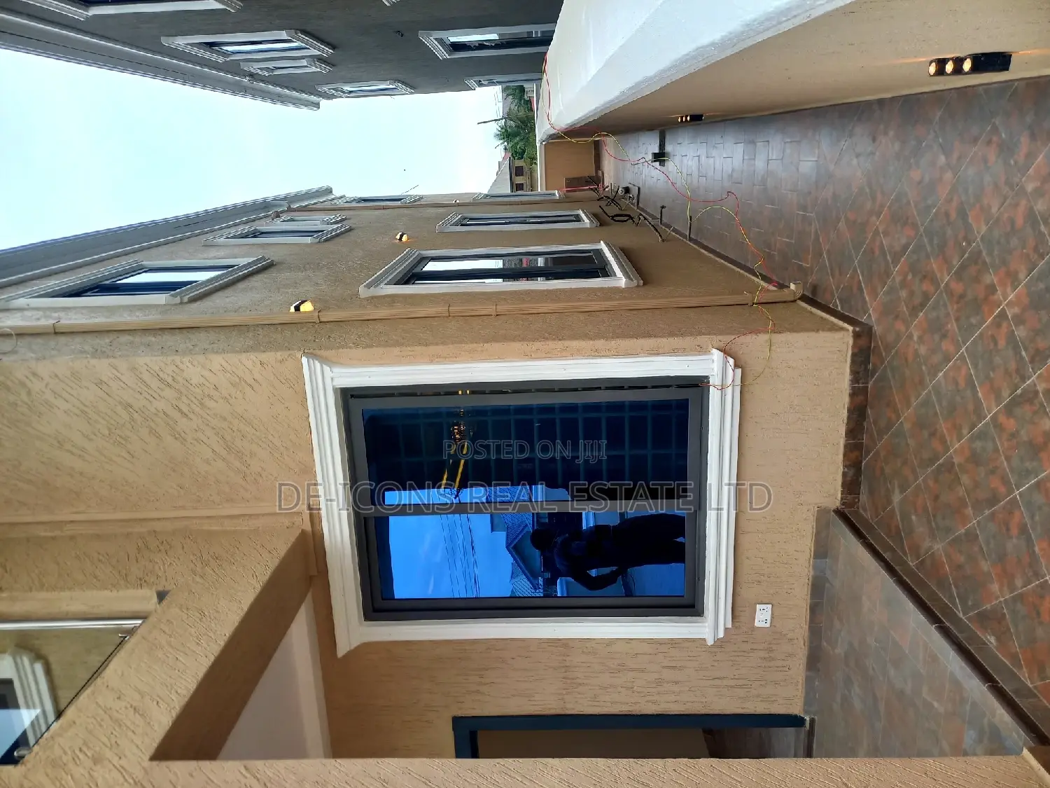 4bdrm Duplex in De-Icons Real Estate, Ablekuma for sale