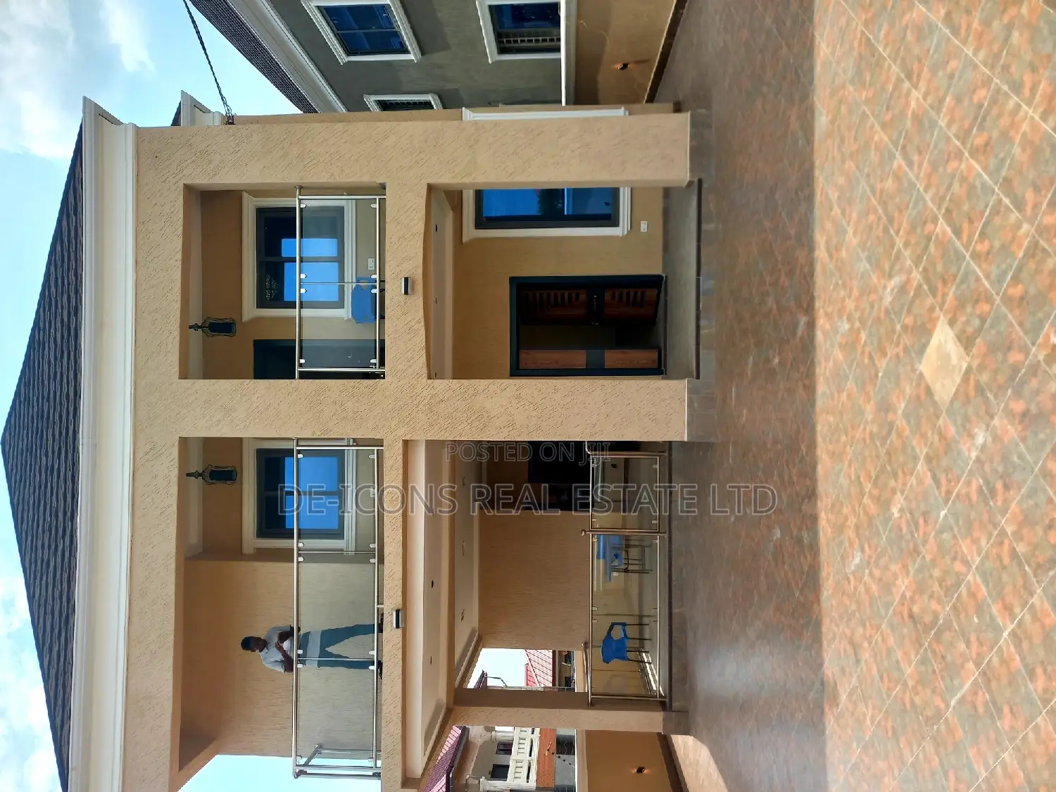4bdrm Duplex in De-Icons Real Estate, Ablekuma for sale