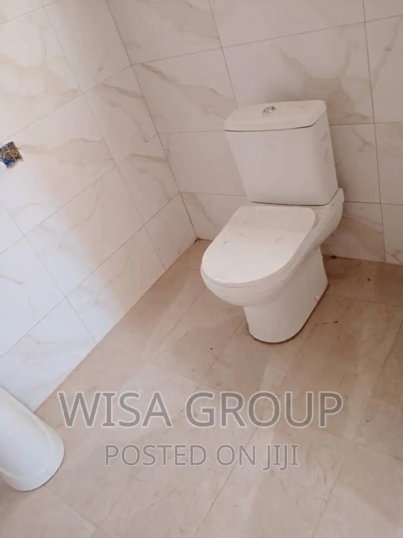 6bdrm Duplex in Wisa Groups, Accra Metropolitan for rent