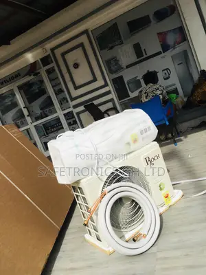 1.5hp Split R410 Gas Essential White Roch Airconditioner