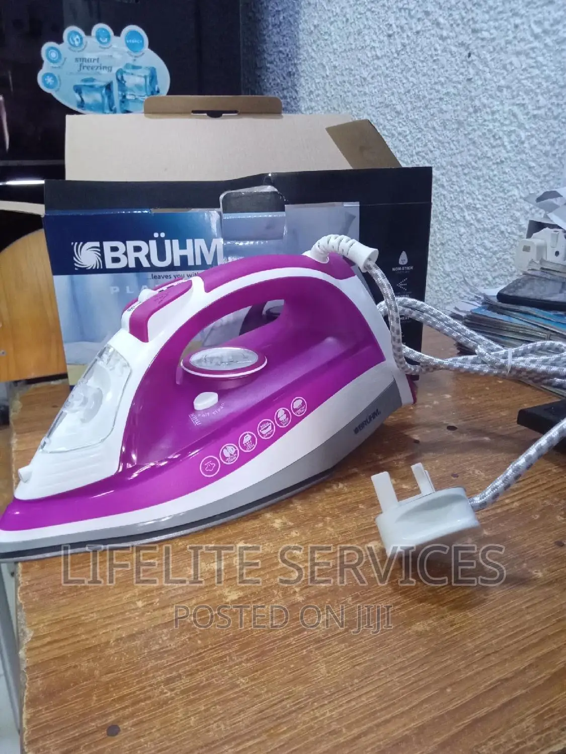Steam Iron With Overheating Protection