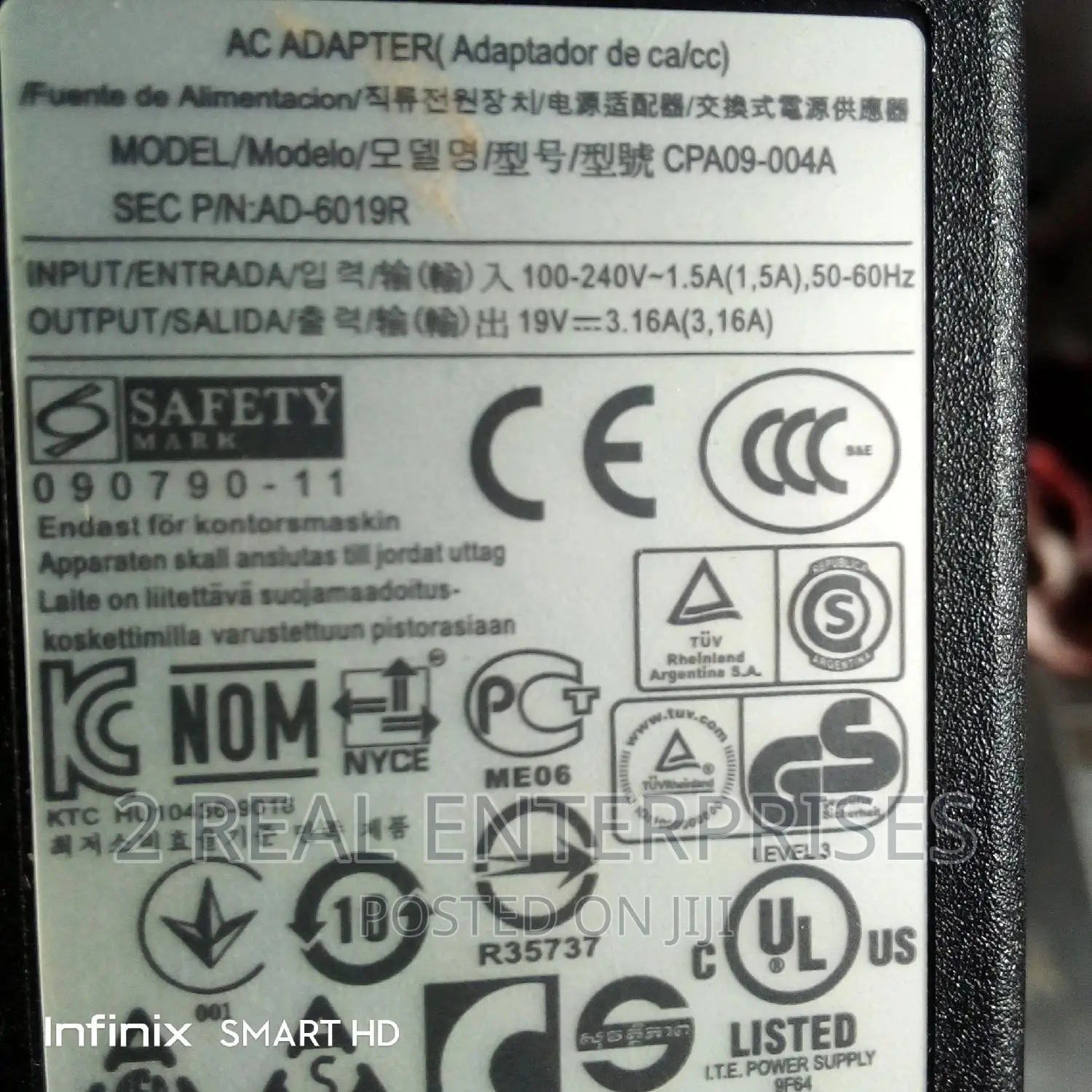Universal AC Adapter 19V for Laptop CPA09-004A