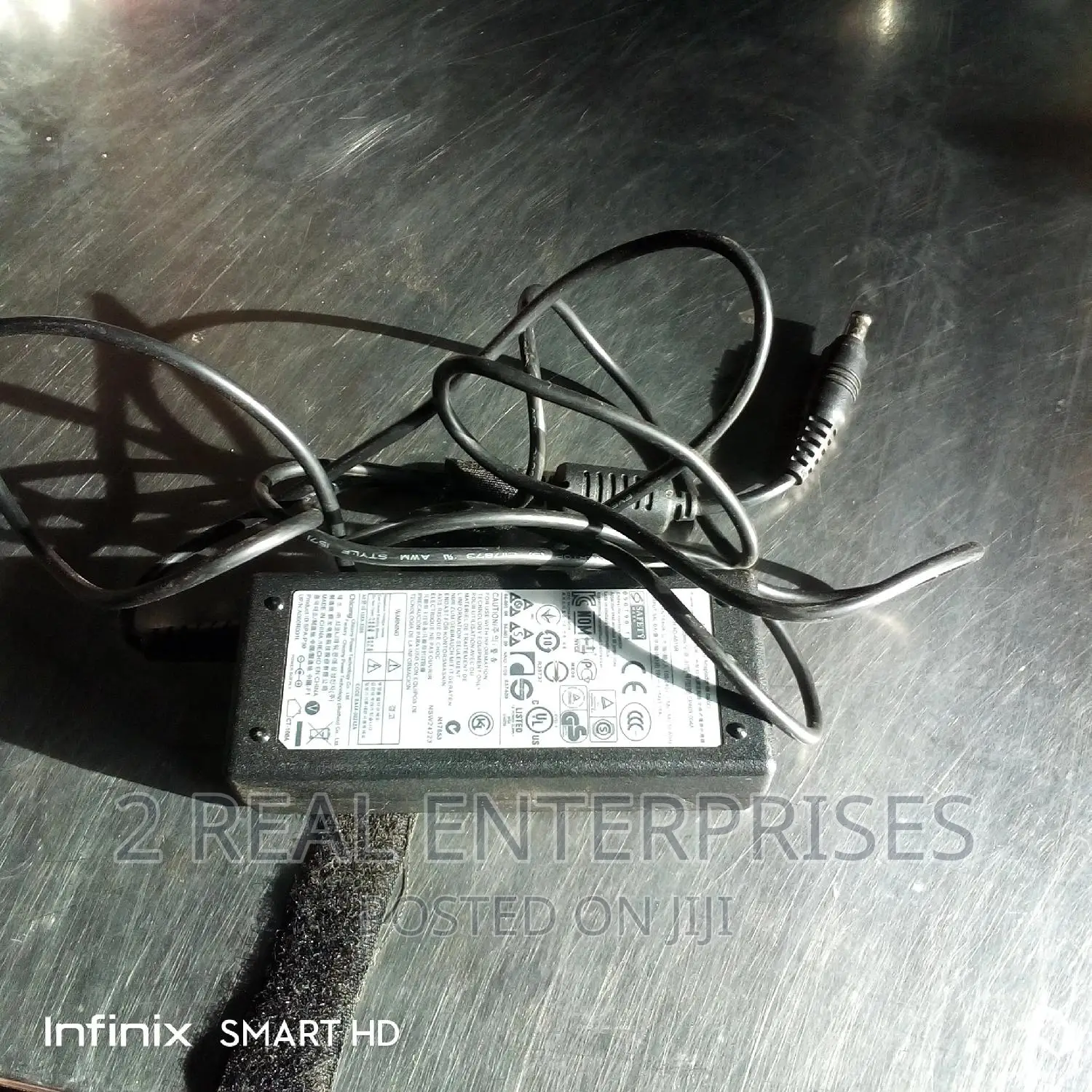 Universal AC Adapter 19V for Laptop CPA09-004A