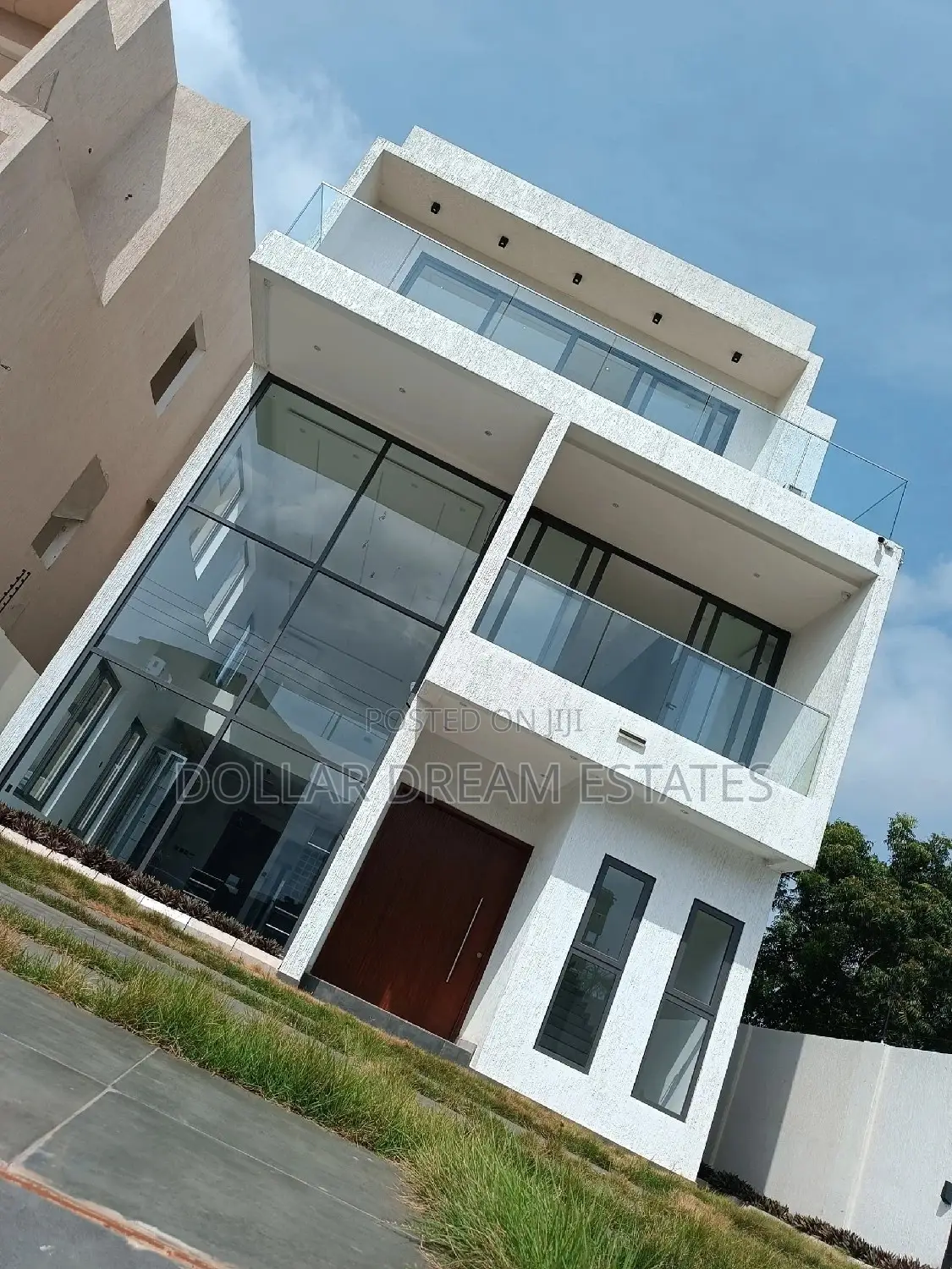 4bdrm House in East Legon for sale