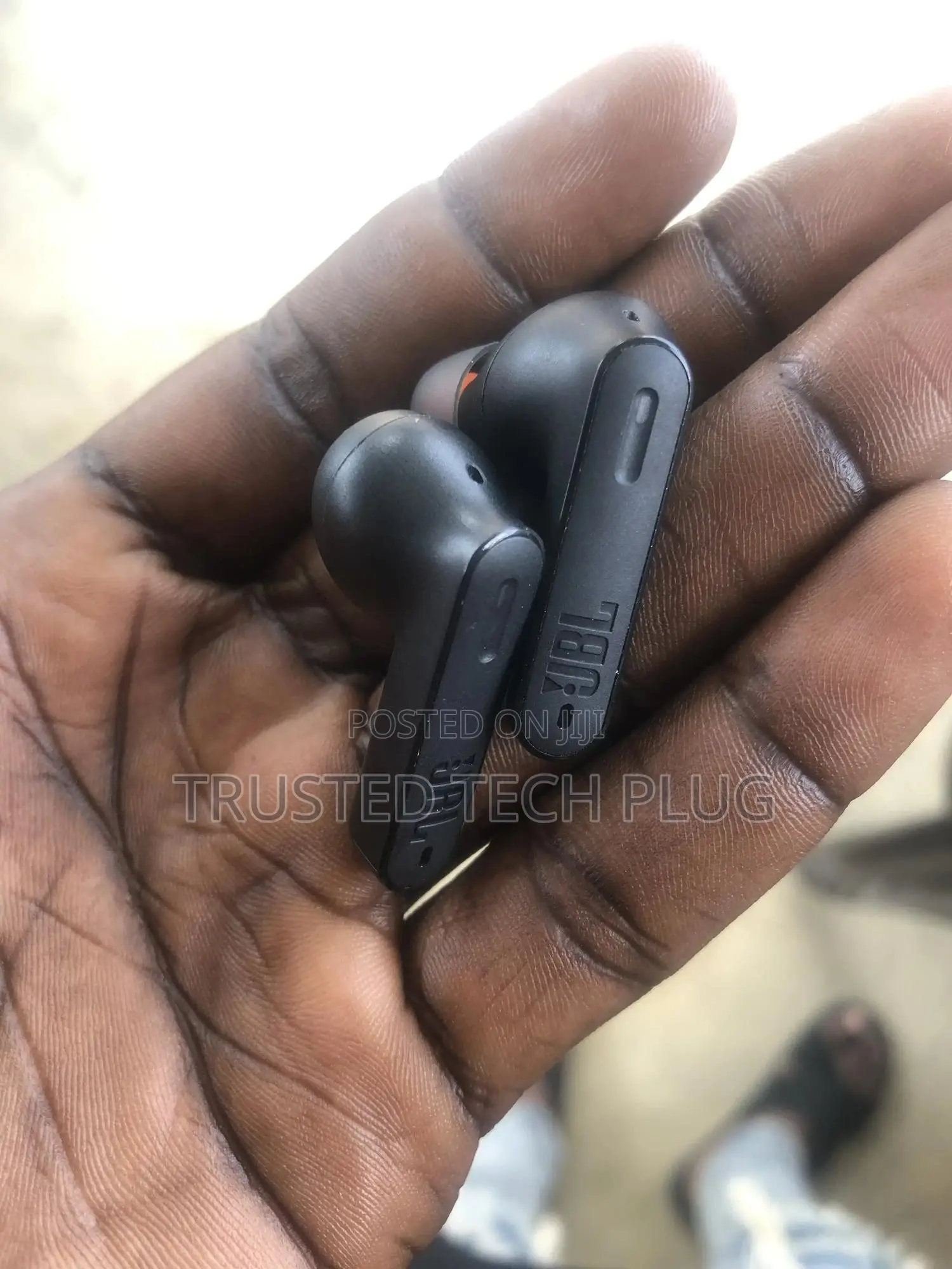 Preowned Neat JBL Tune 230nc Earbuds From USA in Stock