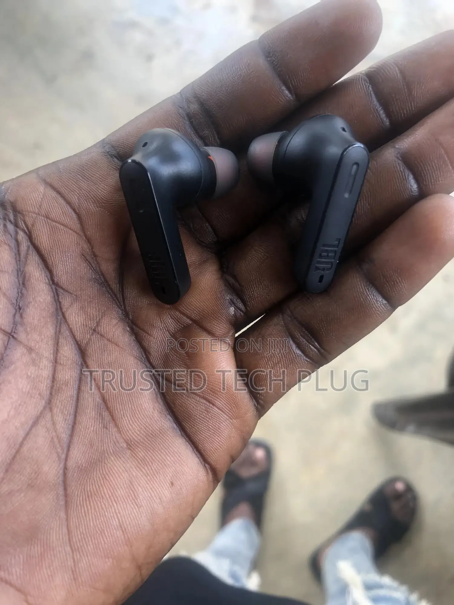 Preowned Neat JBL Tune 230nc Earbuds From USA in Stock