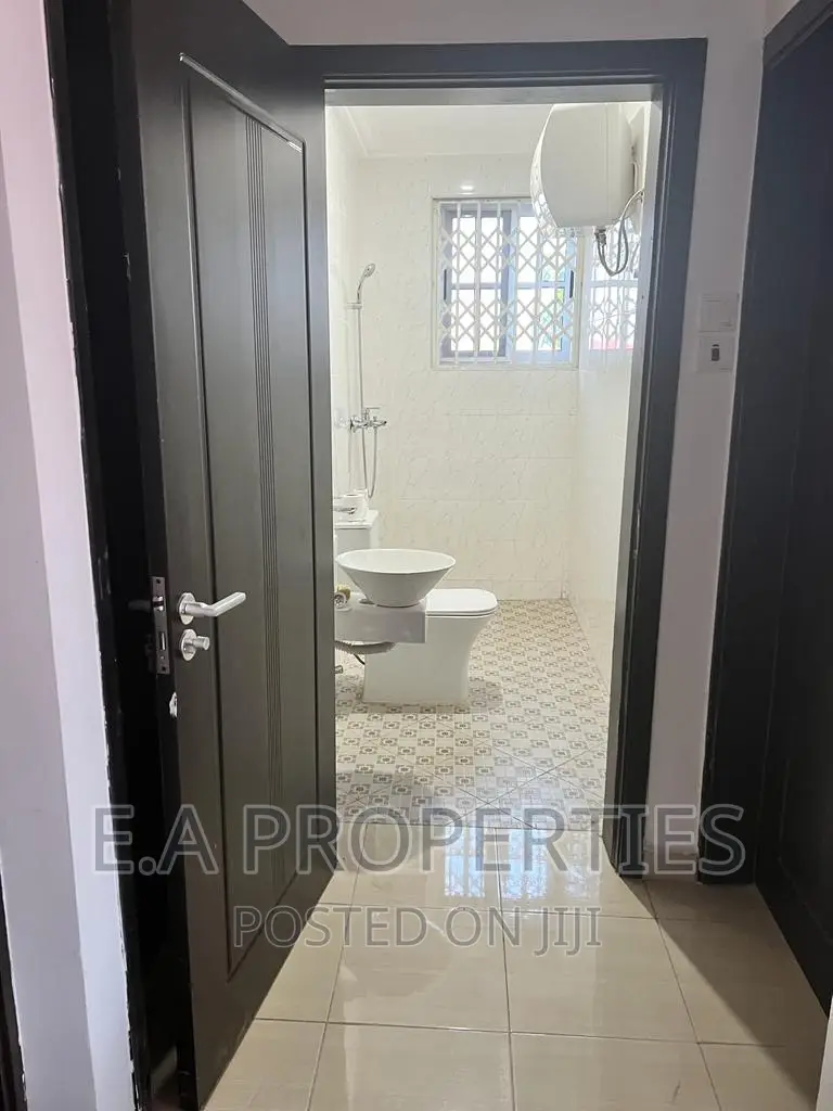 Furnished 2bdrm Apartment in E A Properties, Malejor for rent