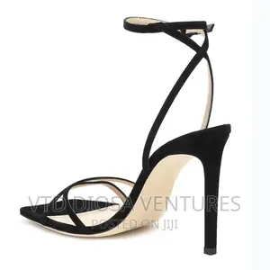 Glamourous Black Heels