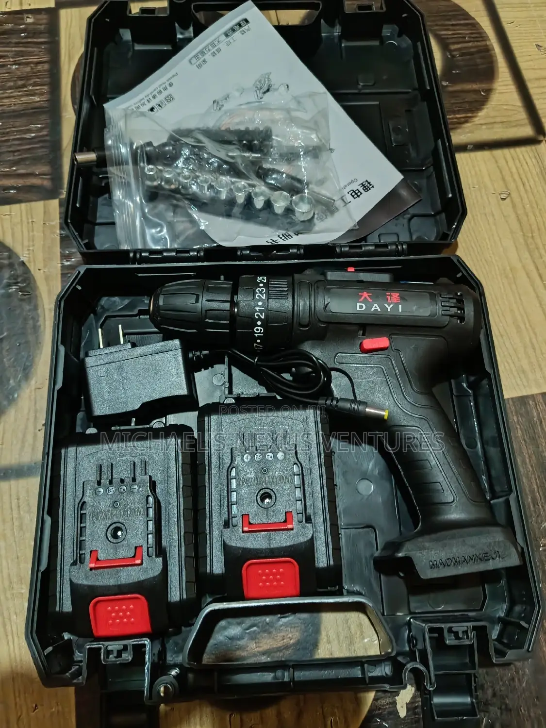 Impact Electric Drill (2 Batteries 99980vf)Drilling Machine