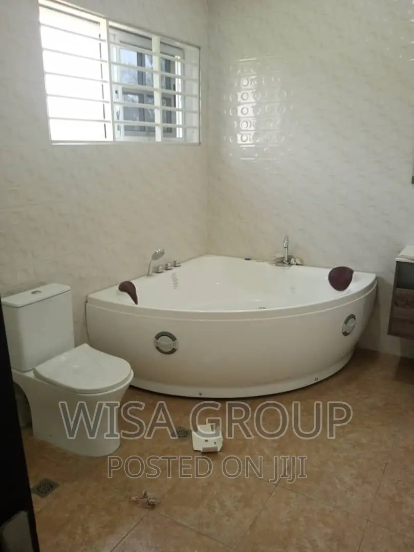 4bdrm Duplex in Wisa Groups, Accra Metropolitan for sale
