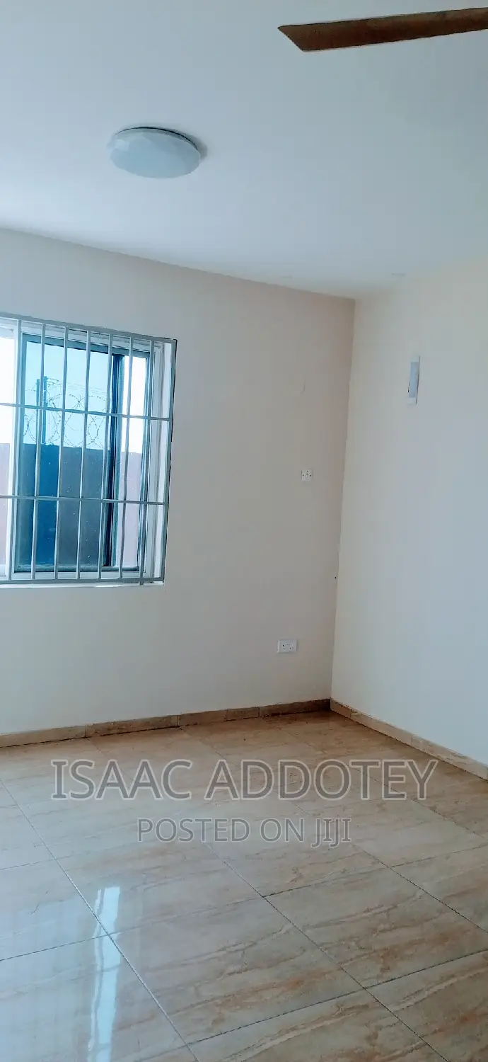 3bdrm Apartment in Sakumono Estate, Spintex for rent