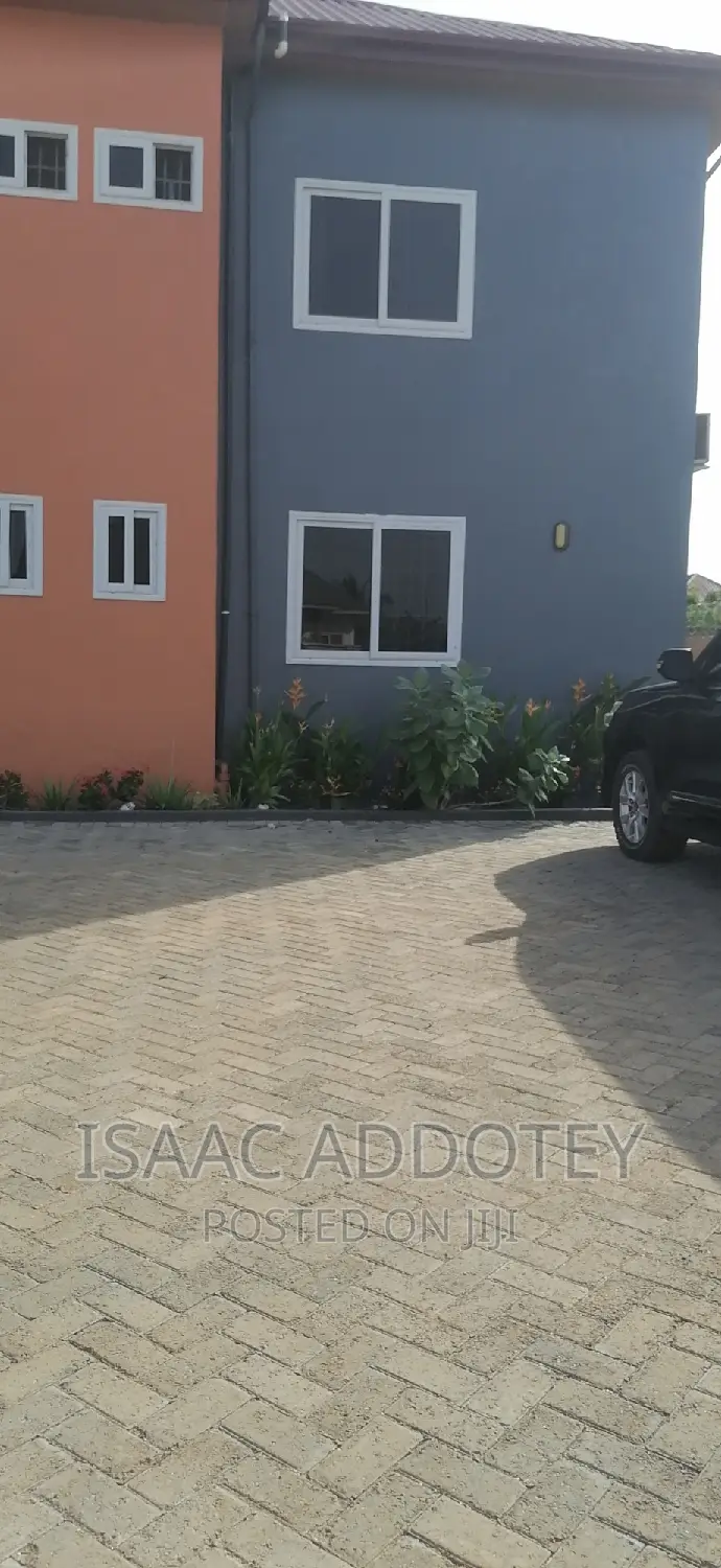 3bdrm Apartment in Sakumono Estate, Spintex for rent