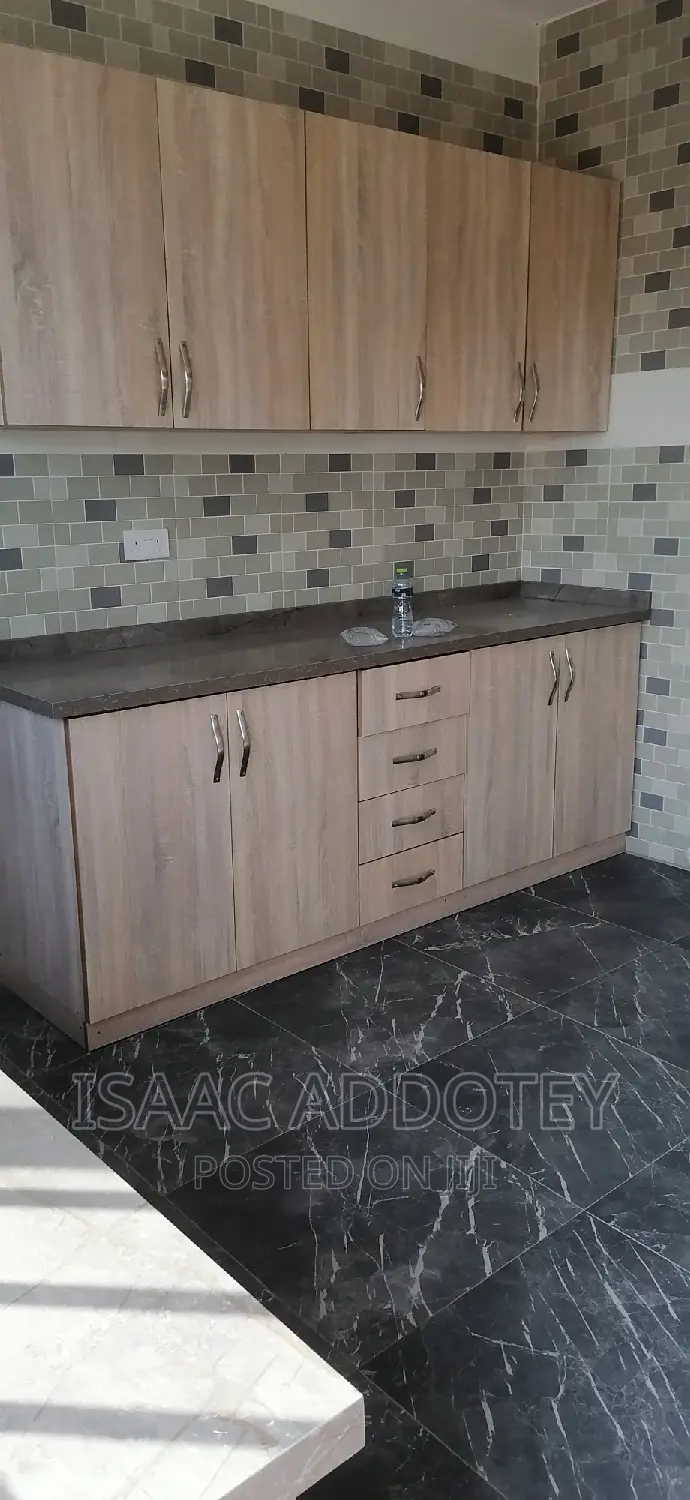 3bdrm Apartment in Sakumono Estate, Spintex for rent