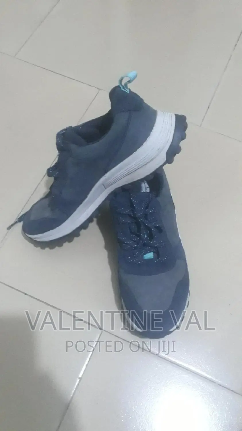 Clarks Design Lovely Shoe With Powerful Color Size 39,40,41
