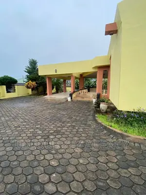 5bdrm House in Unique Key Agency, West Legon for sale