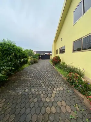 5bdrm House in Unique Key Agency, West Legon for sale