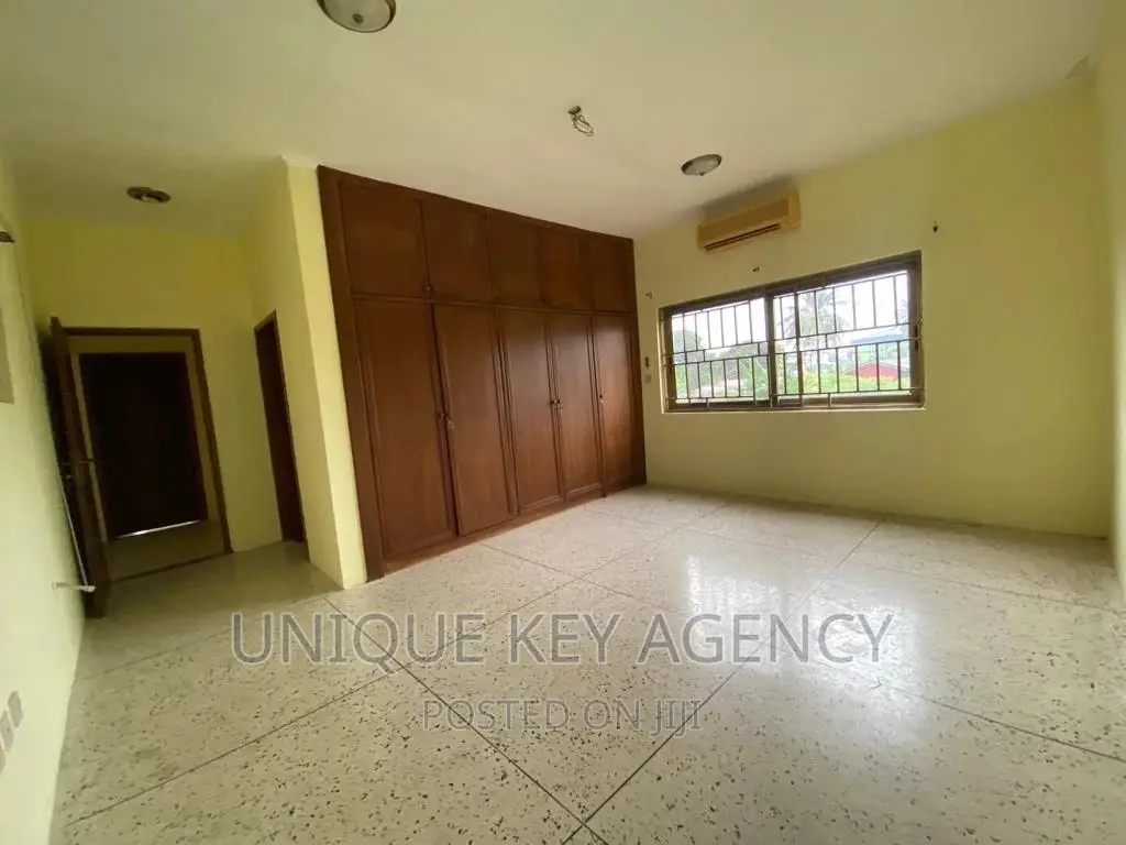 5bdrm House in Unique Key Agency, West Legon for sale