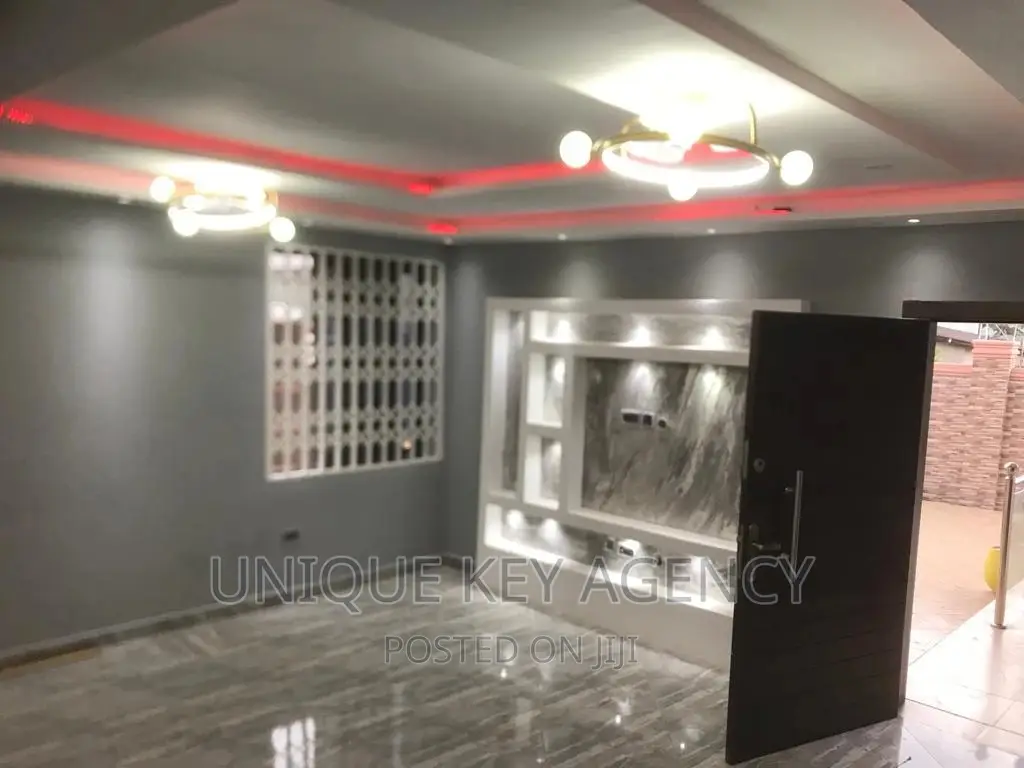 3bdrm House in Unique Key Agency, Tesano for rent
