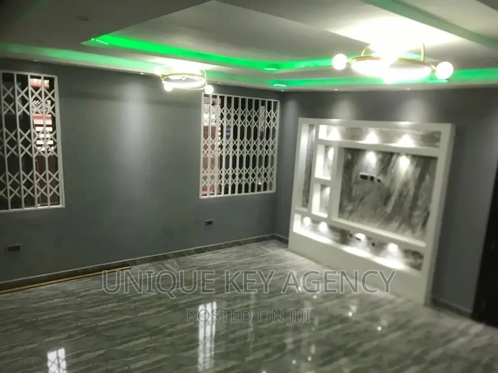 3bdrm House in Unique Key Agency, Tesano for rent
