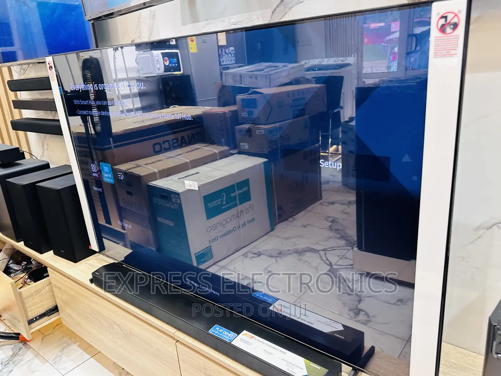 Vivid Pictures UHD Smart Samsung 55”Au7000 Tv