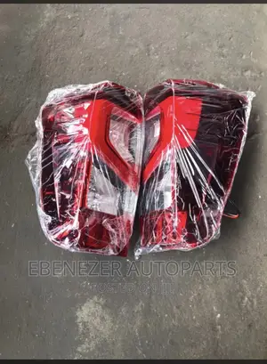 Nissan Navara 2020 Taillights
