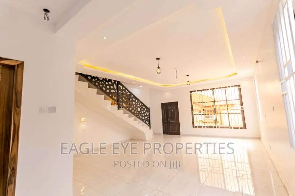 4bdrm House in Spintex for sale