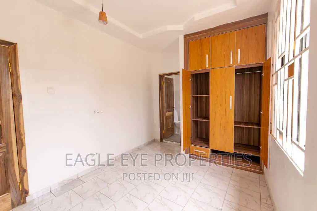 4bdrm House in Spintex for sale