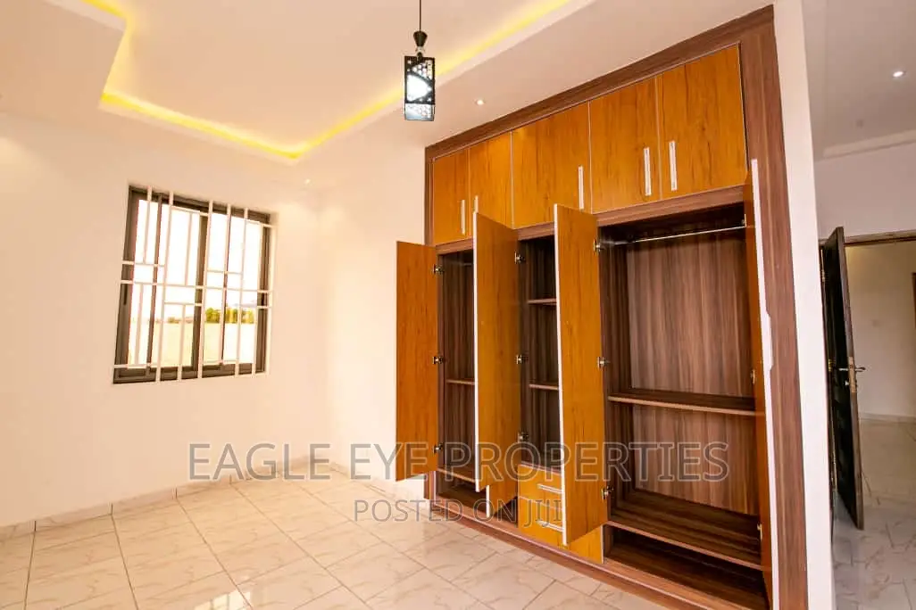 4bdrm House in Spintex for sale