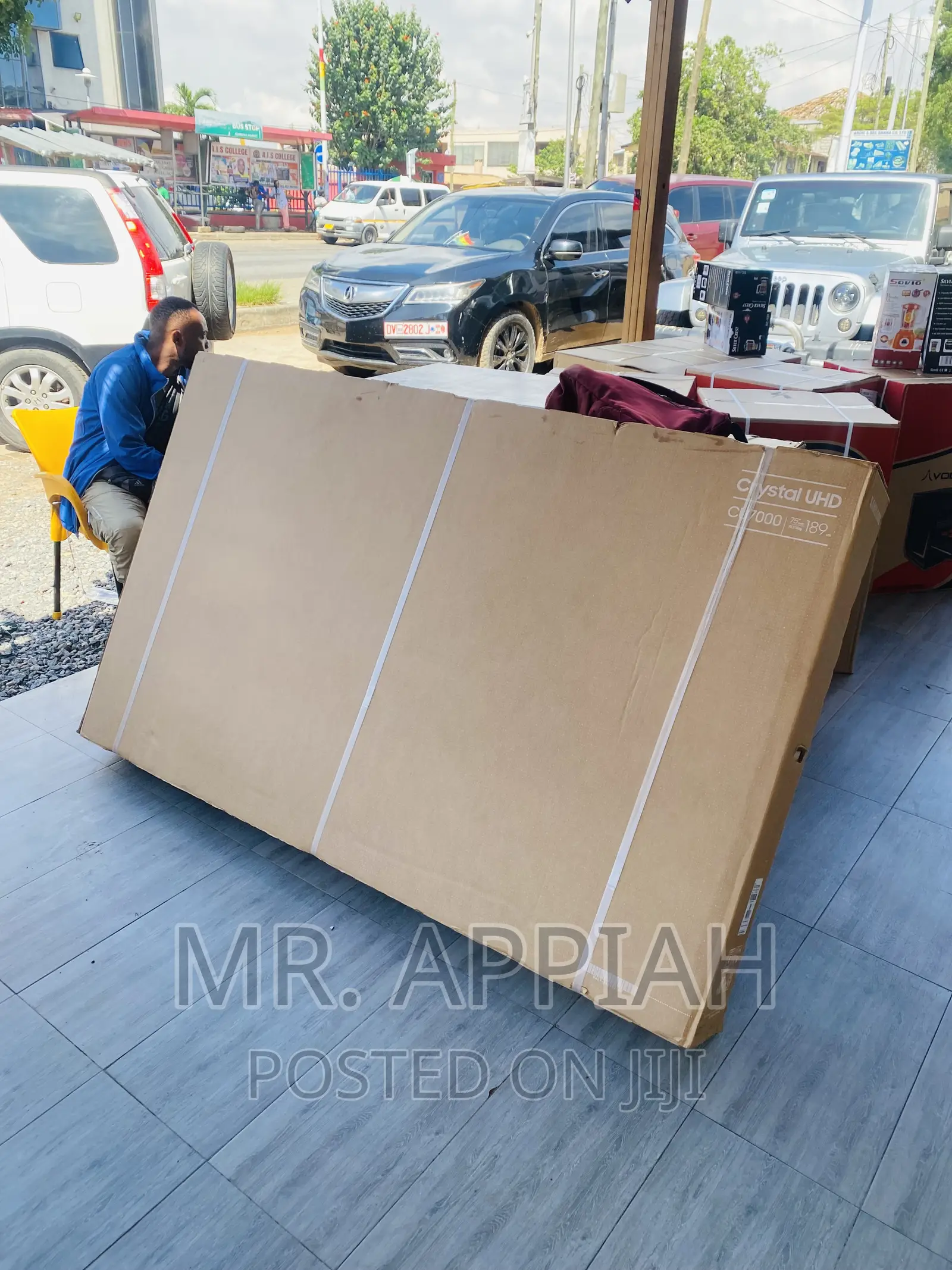 Well Designed Samsung 75 Inch 75cu7000 Crystal Smart Tv.