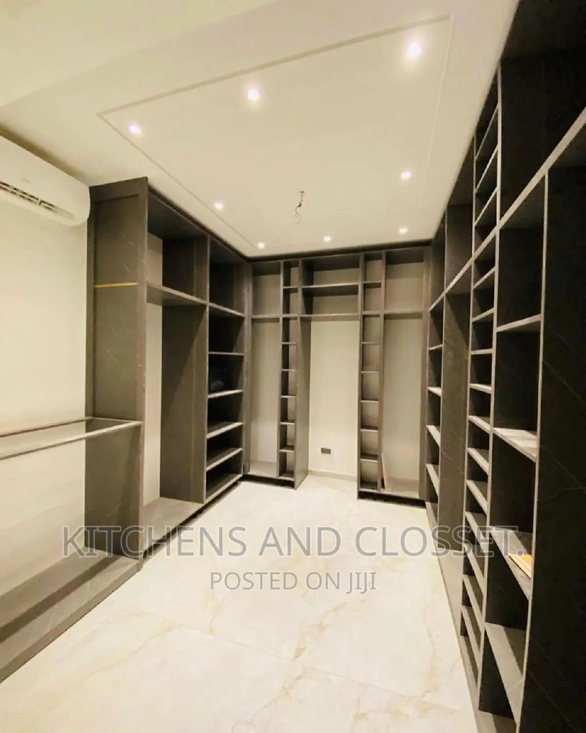 Modern Walk in Closets