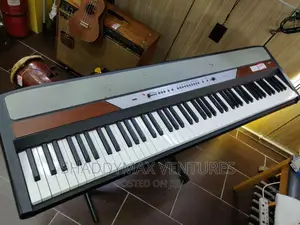 Korg SP 250 Digital Piano