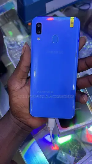 Samsung Galaxy A30 64 GB Blue
