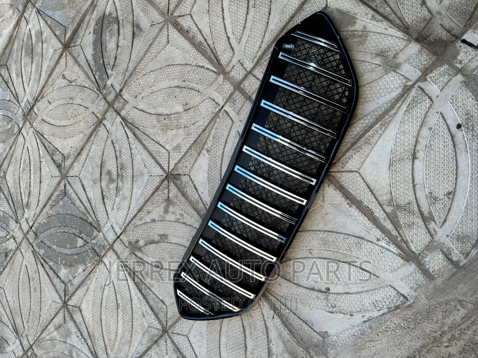 Santafe 2017-2018 Front Grille/Shells Spec